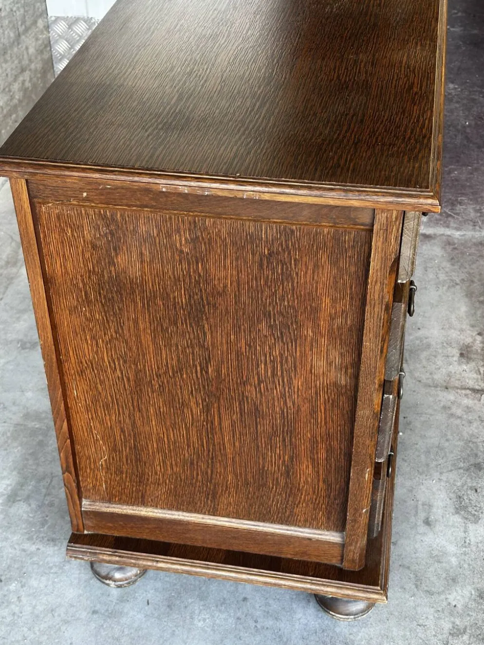 Commode vintage en chêne et placage à 4 tiroirs
