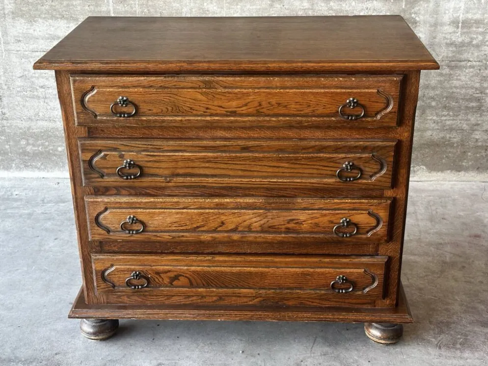 Commode vintage en chêne et placage à 4 tiroirs