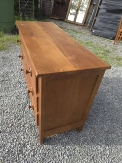 Commode Vintage en chêne massif des années 60
