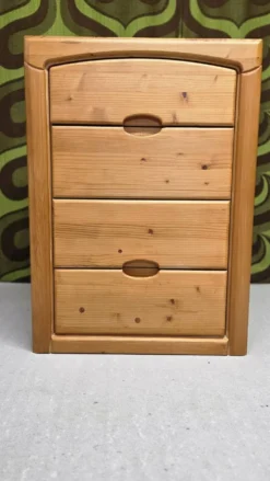 Commode vintage en pin massif Style danois Scandinave Années 80