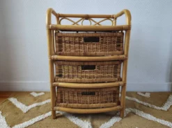Commode vintage en rotin et osier