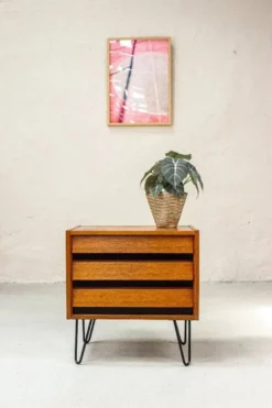 Commode vintage en teck des années 50, meuble bas, buffet