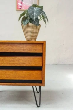 Commode vintage en teck des années 50, meuble bas, buffet