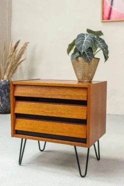 Commode vintage en teck des années 50, meuble bas, buffet