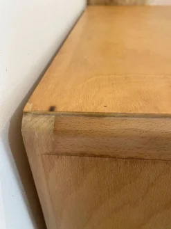 Commode vintage, pieds compas