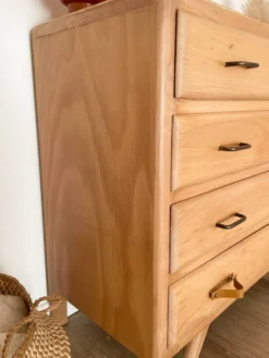 Commode vintage, pieds compas