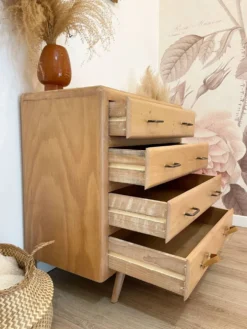 Commode vintage, pieds compas