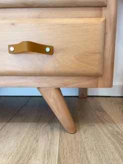 Commode vintage, pieds compas