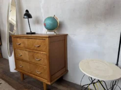 Commode vintage poignée diamants