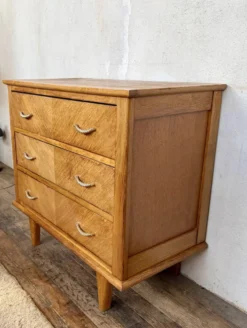 Commode vintage poignée diamants
