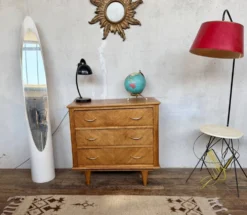 Commode vintage poignée diamants