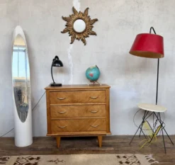 Commode vintage poignée diamants