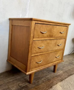 Commode vintage poignée diamants