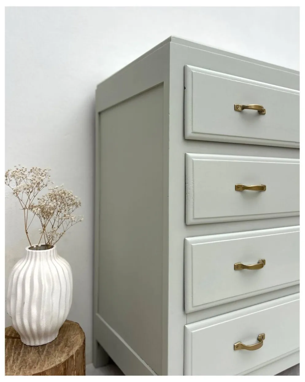Commode vintage rénovée