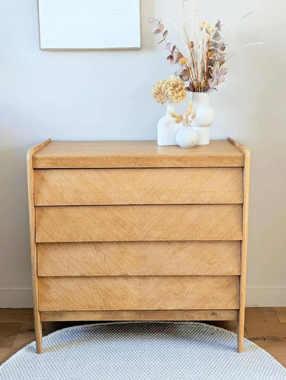 Commode vintage rénovée, années 50 60, style scandinave et moderniste