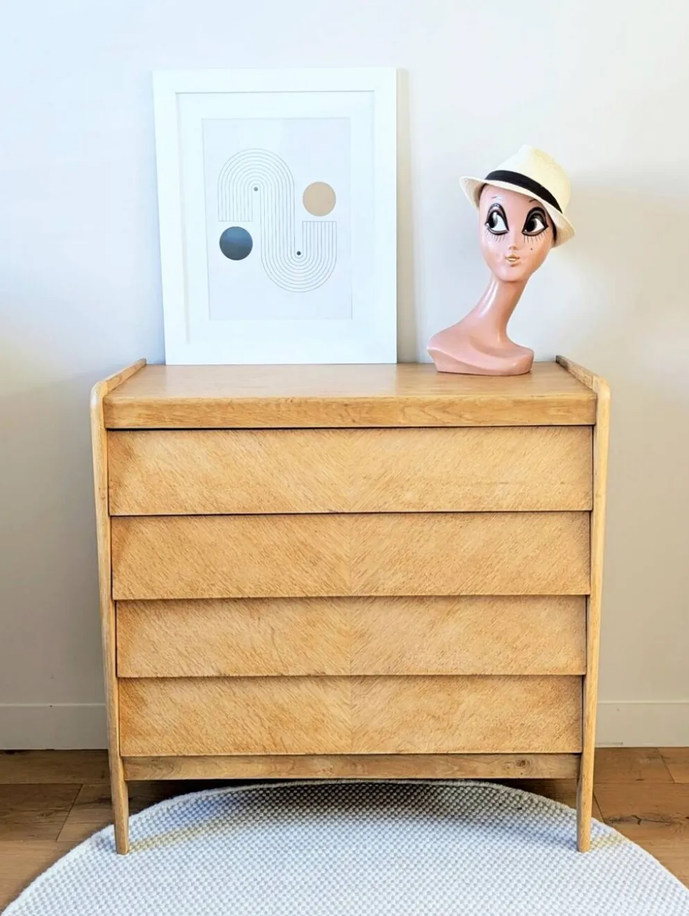 Commode vintage rénovée, années 50 60, style scandinave et moderniste