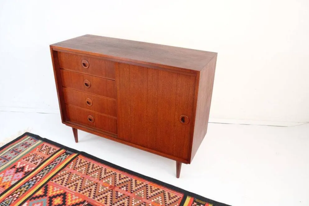 Commode vintage style années 60-70, motif teck, style rétro.