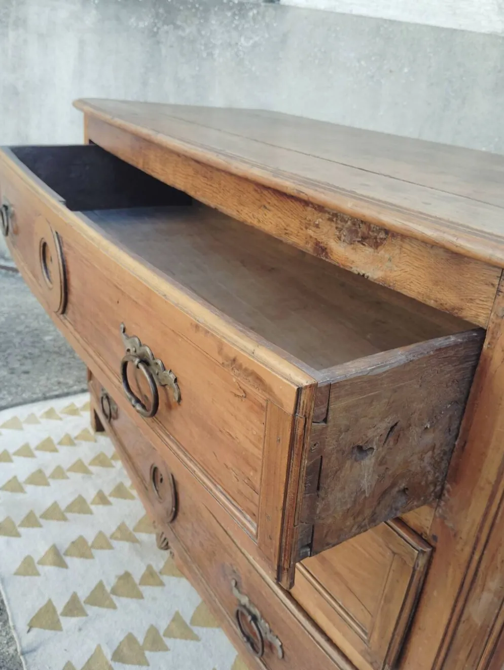 Commode XVIII façade 1/2 lune