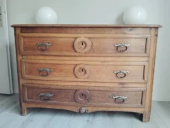 Commode XVIII façade 1/2 lune