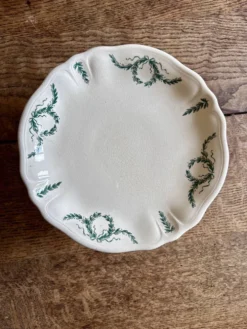Compotier ou assiette à pied ancienne en terre de fer -Villey de Longc