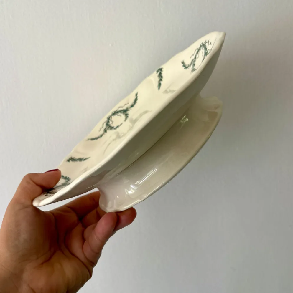 Compotier ou assiette à pied ancienne en terre de fer -Villey de Longc