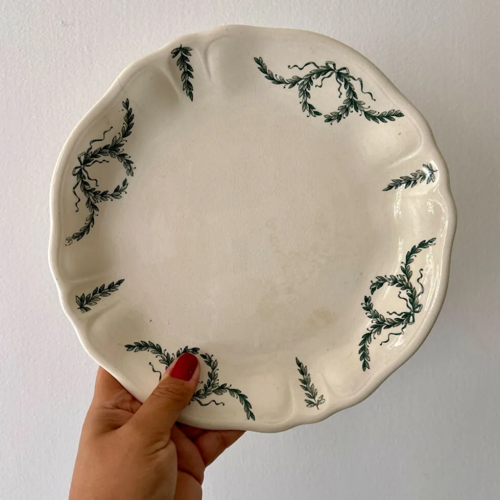 Compotier ou assiette à pied ancienne en terre de fer -Villey de Longc