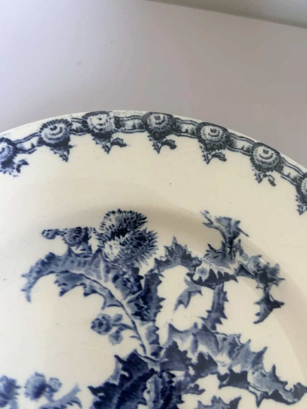 Compotier plat sur piédouche Gien Chardons 260606
