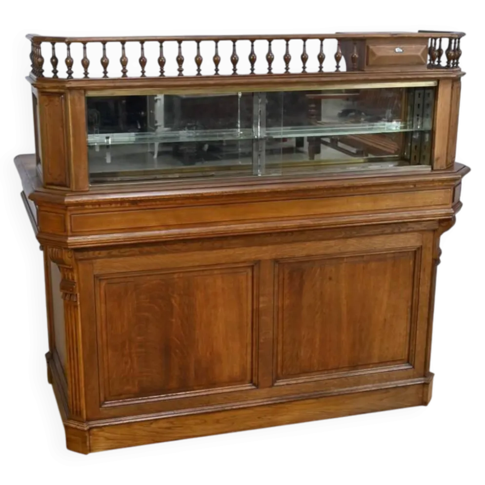 Comptoir d’apothicaire en chêne – 1920