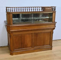 Comptoir d’apothicaire en chêne – 1920