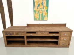 Comptoir de commerce ancien