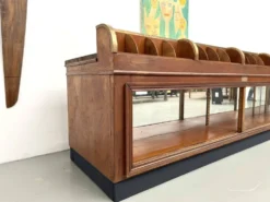 Comptoir de commerce ancien