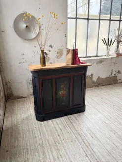 Comptoir de commerce, décor peint fleuri, 1920