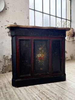 Comptoir de commerce, décor peint fleuri, 1920