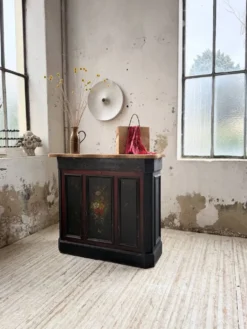 Comptoir de commerce, décor peint fleuri, 1920