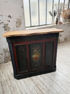 Comptoir de commerce, décor peint fleuri, 1920