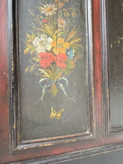 Comptoir de commerce, décor peint fleuri, 1920