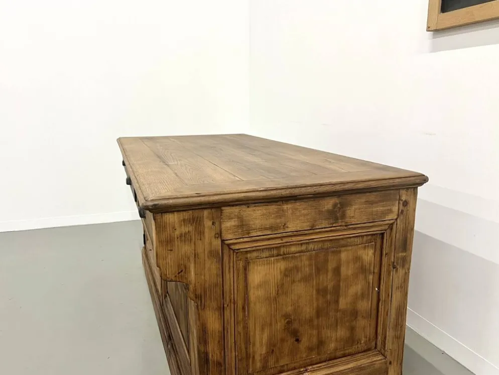 Comptoir de commerce des années 1900