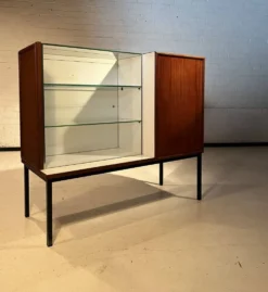 Comptoir de commerce / vitrine des années 60