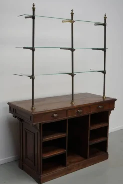 Comptoir de magasin en chêne français antique / unité de rangement, 19e siècle