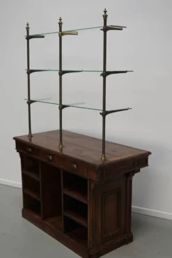 Comptoir de magasin en chêne français antique / unité de rangement, 19e siècle