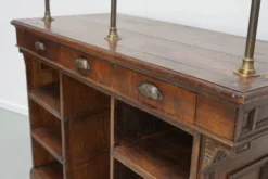 Comptoir de magasin en chêne français antique / unité de rangement, 19e siècle
