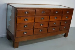 Comptoir de magasin en hêtre anglais antique, vers 1920-1930