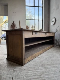 Comptoir de métier XXL en pin, 1900