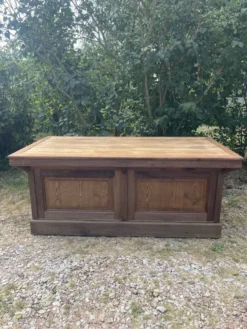 Comptoir de tailleur à tiroirs