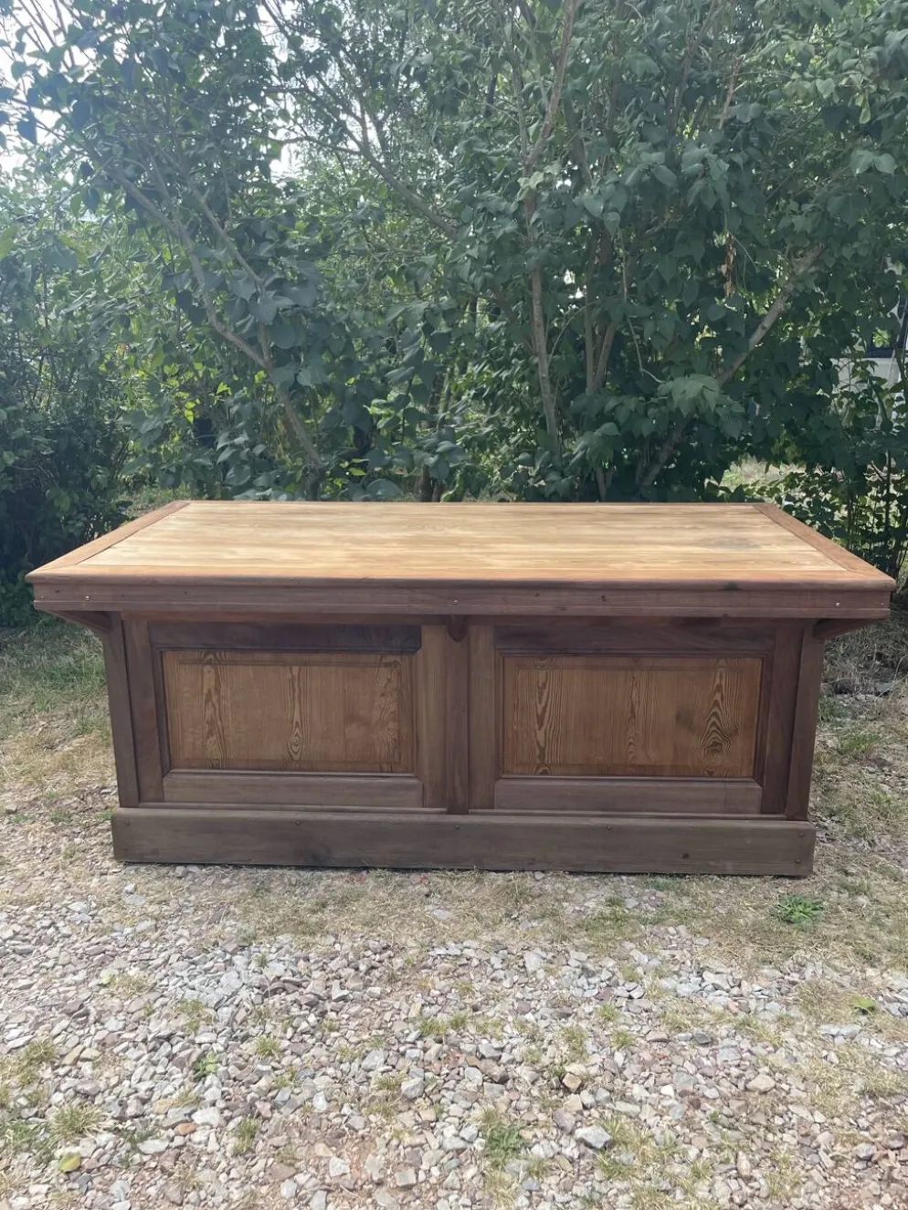 Comptoir de tailleur à tiroirs