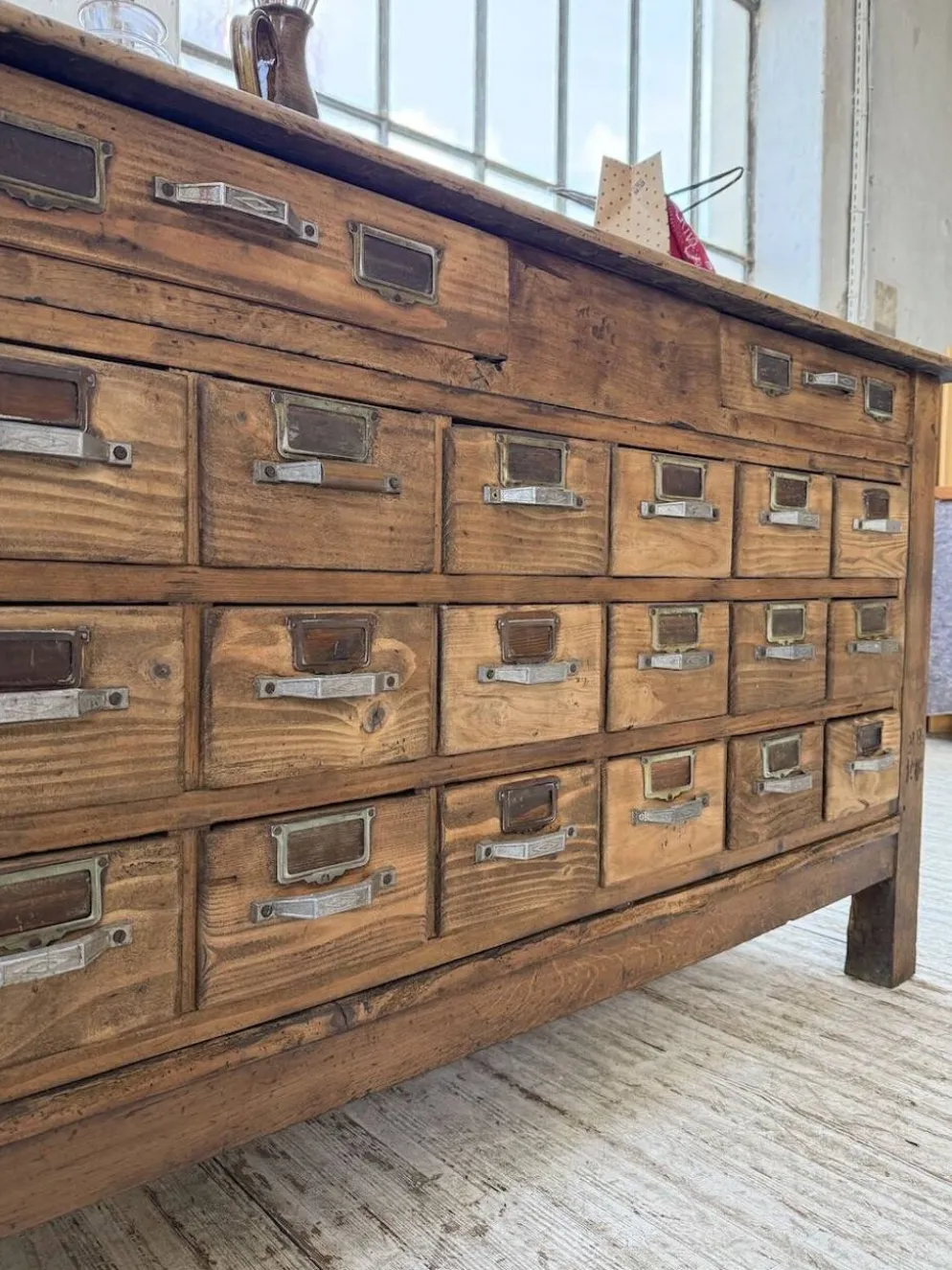 Comptoir, îlot central, meuble de métier multi-tiroirs