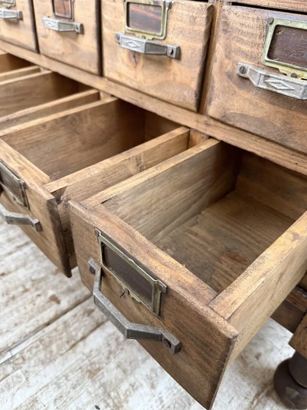 Comptoir, îlot central, meuble de métier multi-tiroirs