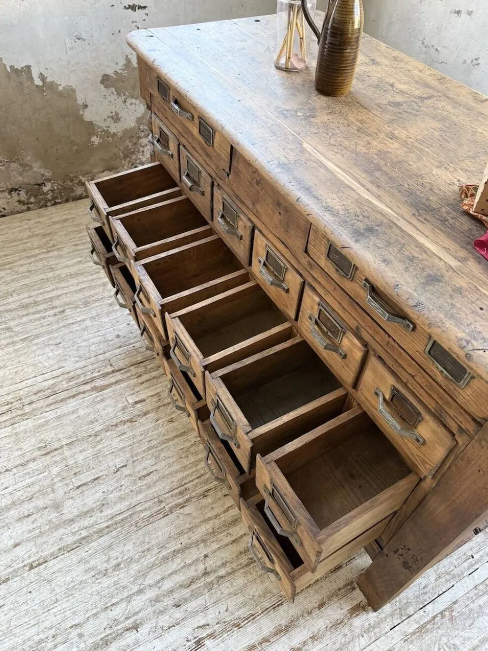 Comptoir, îlot central, meuble de métier multi-tiroirs