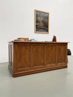 Comptoir ou bureau en noyer années 50