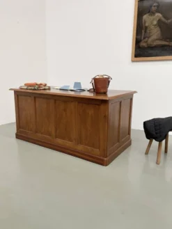 Comptoir ou bureau en noyer années 50
